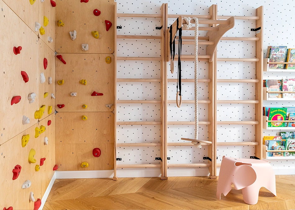 Gymnastics wall bars with pull-up bar and gymnastics attachment BenchK 111+A204