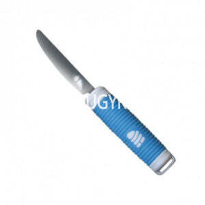 Serrated dinner knife